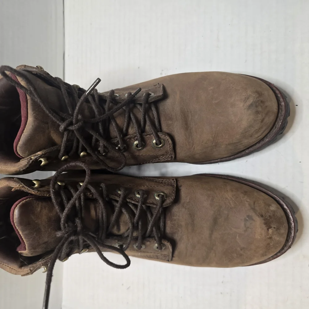 Brown Ankle-High Lace-Up‎ Boots with Rugged Sole